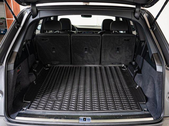 used 2025 Audi Q7 car, priced at $59,998