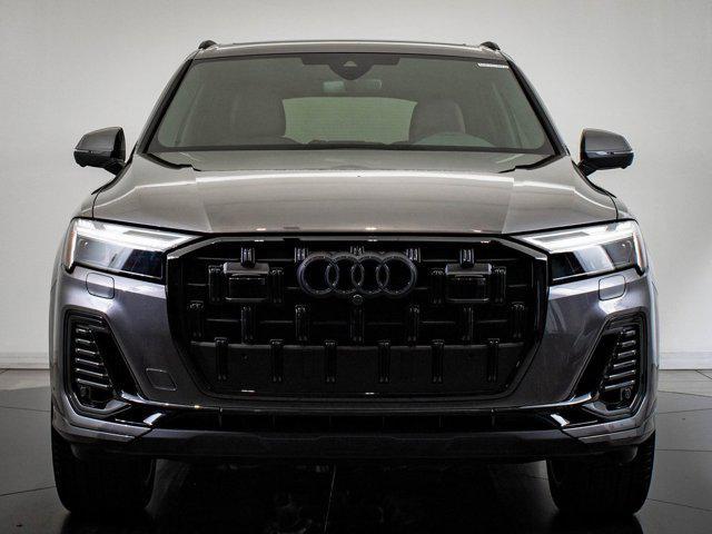 new 2025 Audi Q7 car, priced at $69,498