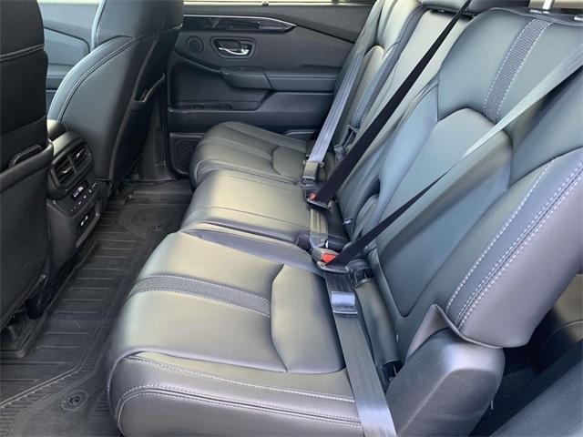 used 2023 Honda Pilot car, priced at $39,177