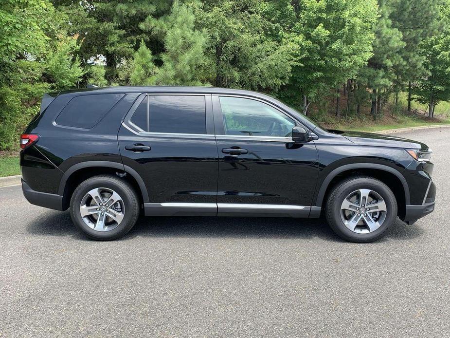 new 2025 Honda Pilot car, priced at $47,425