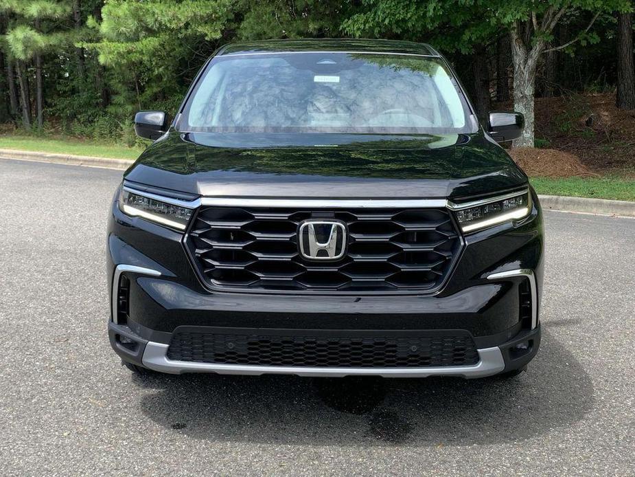 new 2025 Honda Pilot car, priced at $47,425