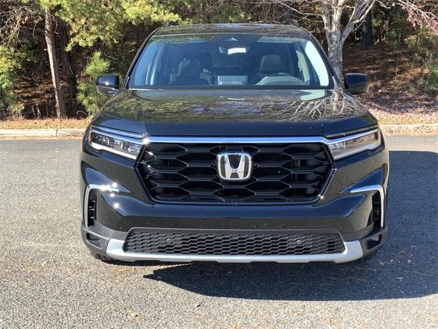 new 2025 Honda Pilot car, priced at $50,995