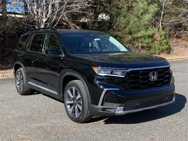 new 2025 Honda Pilot car, priced at $50,995