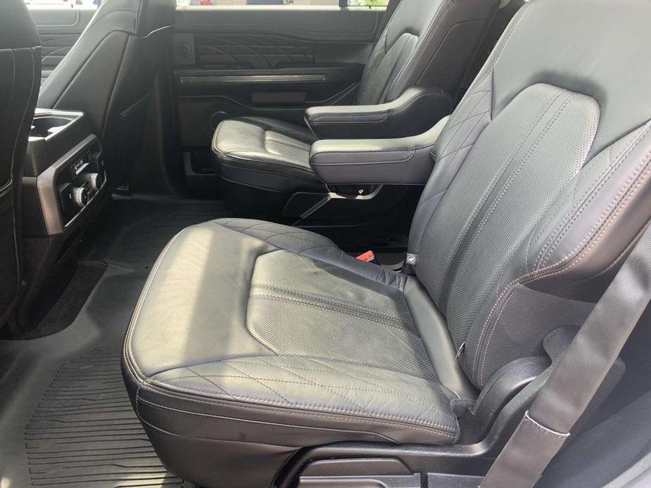 used 2019 Ford Expedition car, priced at $31,995