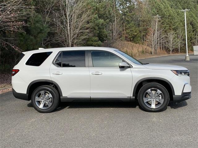 new 2025 Honda Pilot car, priced at $47,450