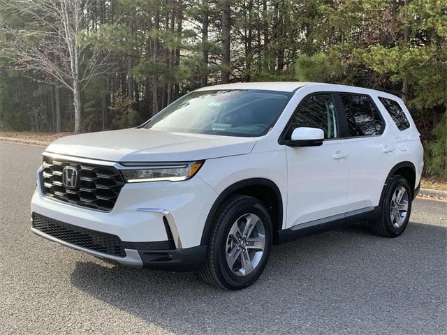 new 2025 Honda Pilot car, priced at $47,450