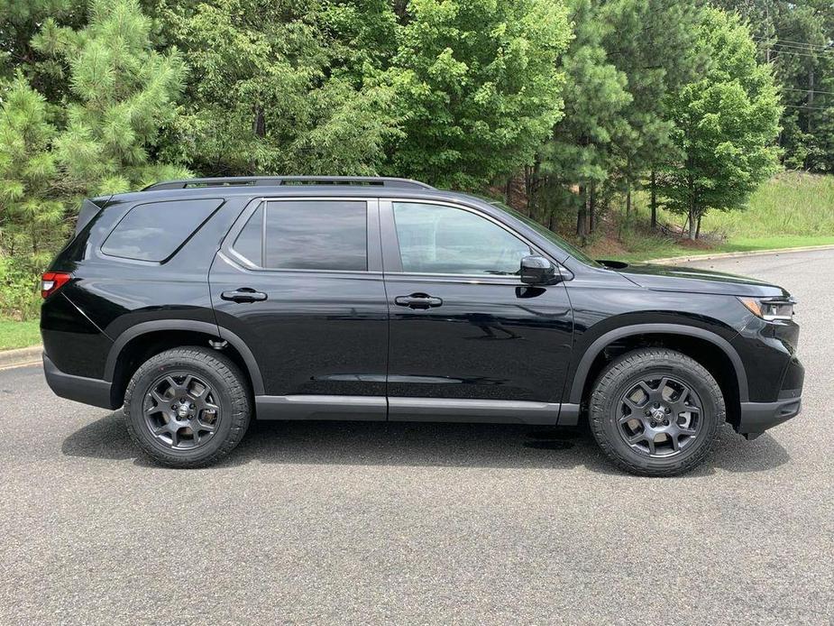 new 2025 Honda Pilot car, priced at $50,975