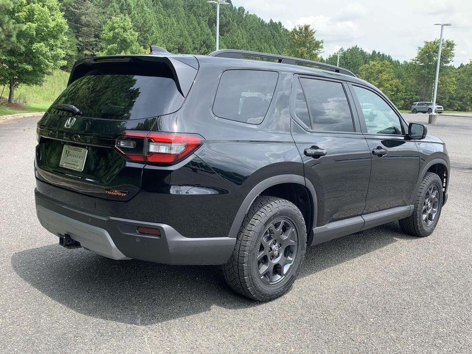 new 2025 Honda Pilot car, priced at $50,975