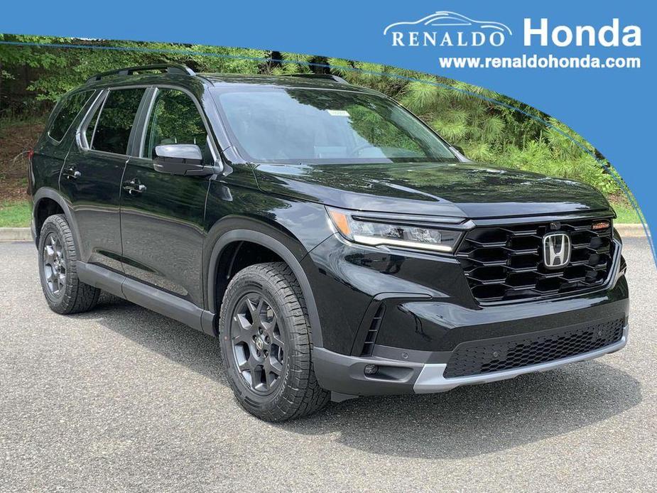 new 2025 Honda Pilot car, priced at $50,975