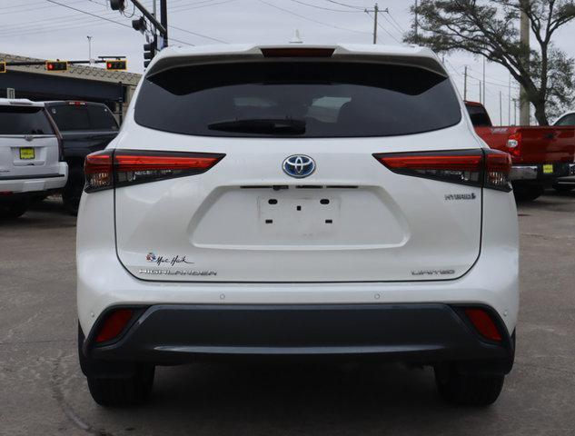 used 2020 Toyota Highlander Hybrid car, priced at $31,718