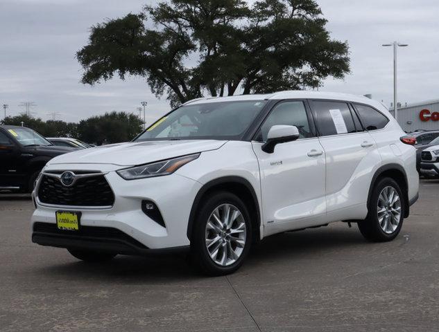 used 2020 Toyota Highlander Hybrid car, priced at $31,718