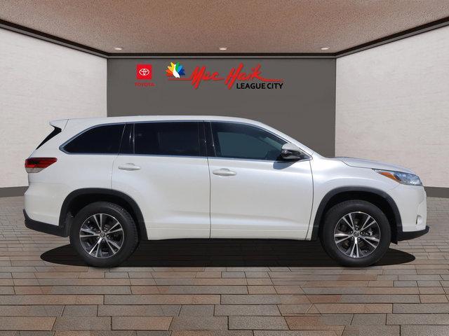 used 2018 Toyota Highlander car, priced at $22,295