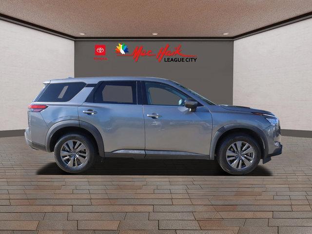 used 2022 Nissan Pathfinder car, priced at $24,997