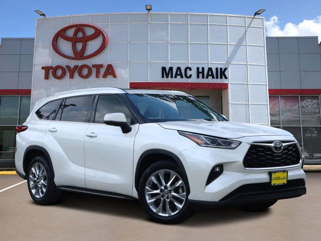 used 2020 Toyota Highlander car, priced at $27,982