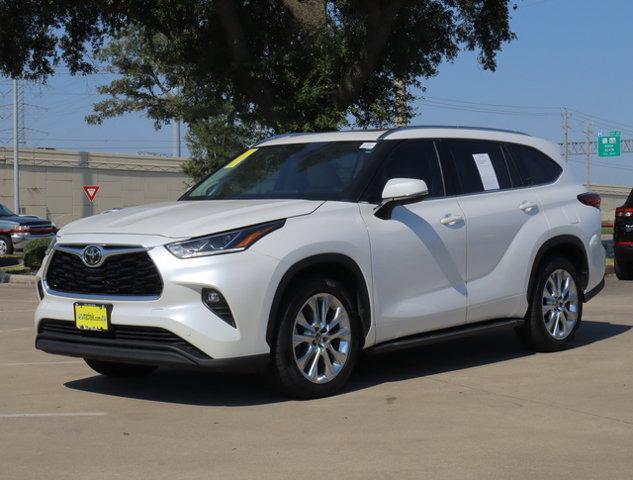 used 2020 Toyota Highlander car, priced at $27,982