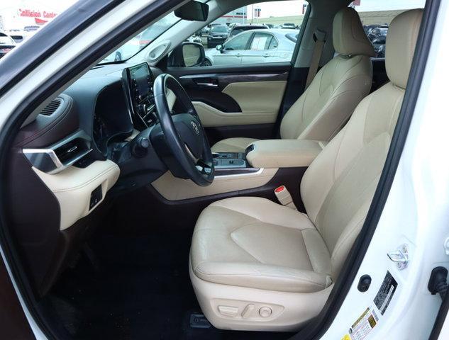 used 2020 Toyota Highlander car, priced at $27,982