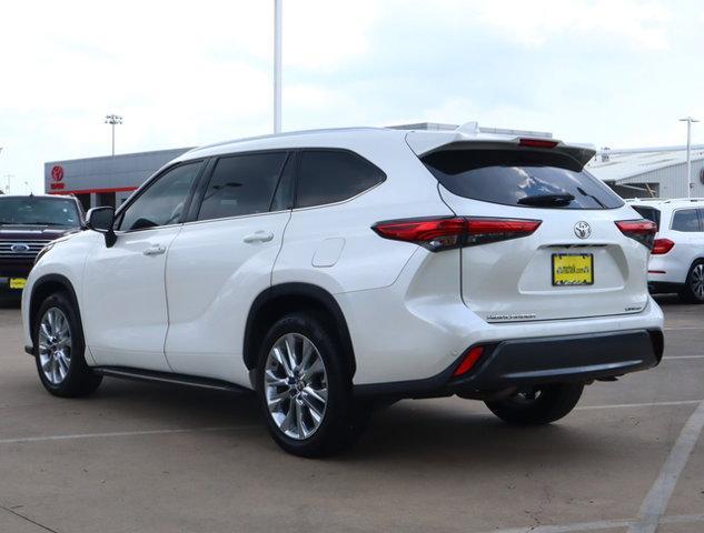 used 2020 Toyota Highlander car, priced at $27,982