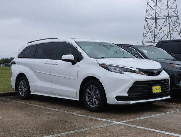 used 2023 Toyota Sienna car, priced at $45,098