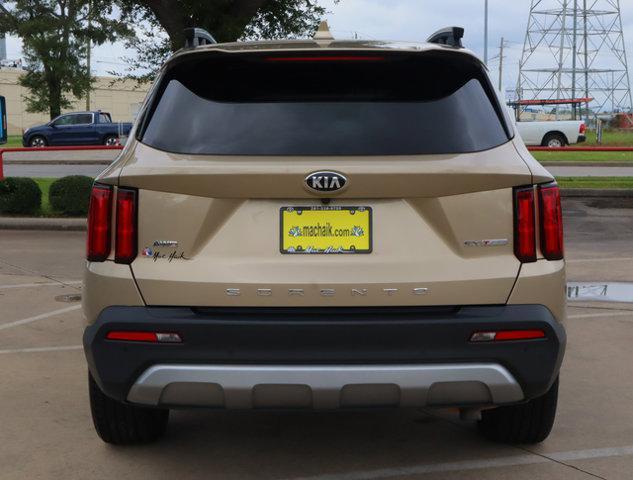 used 2021 Kia Sorento car, priced at $25,298