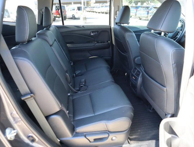 used 2021 Honda Pilot car, priced at $27,657