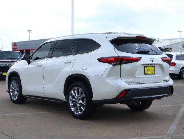 used 2020 Toyota Highlander car, priced at $34,991