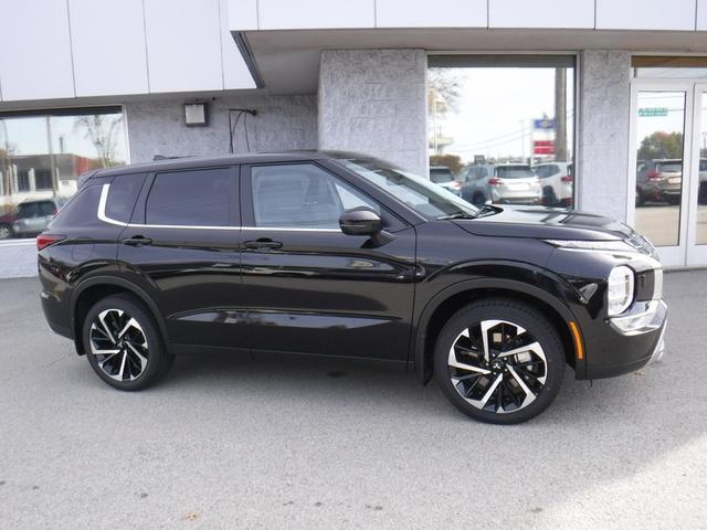 new 2024 Mitsubishi Outlander car, priced at $35,795