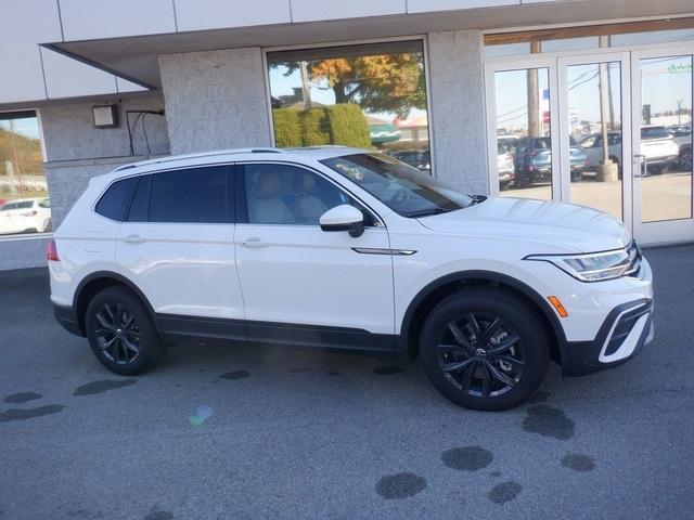 new 2024 Volkswagen Tiguan car, priced at $35,102