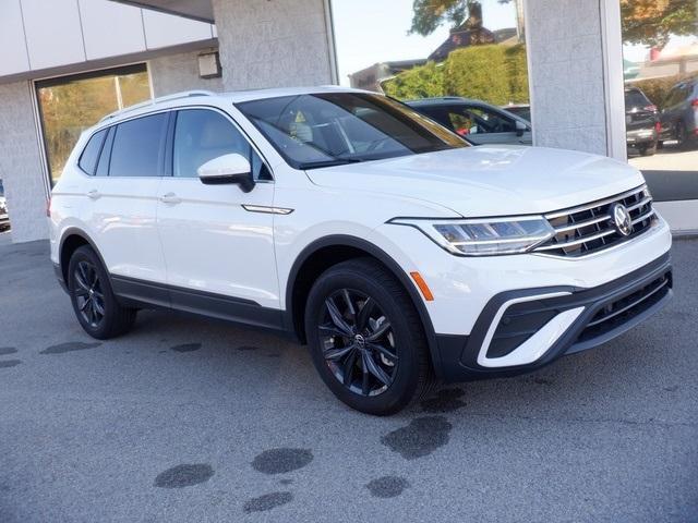 new 2024 Volkswagen Tiguan car, priced at $35,102