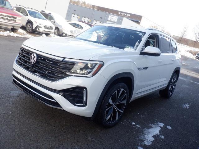 new 2025 Volkswagen Atlas car, priced at $54,577