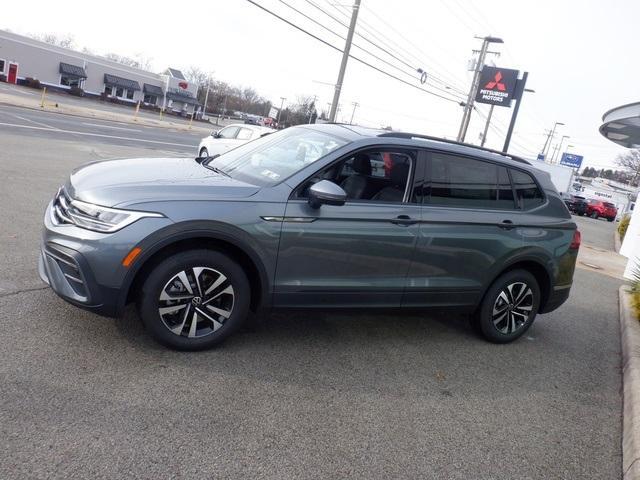 new 2024 Volkswagen Tiguan car, priced at $30,275