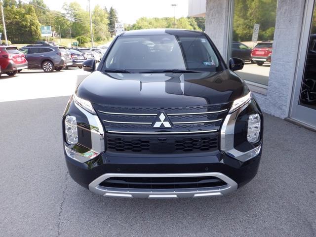 new 2024 Mitsubishi Outlander car, priced at $35,420