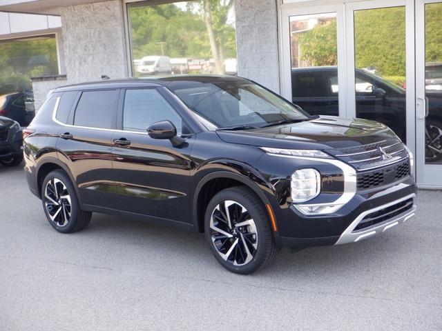 new 2024 Mitsubishi Outlander car, priced at $35,420