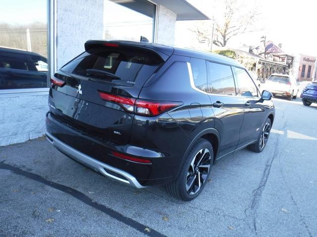 new 2024 Mitsubishi Outlander car, priced at $39,905