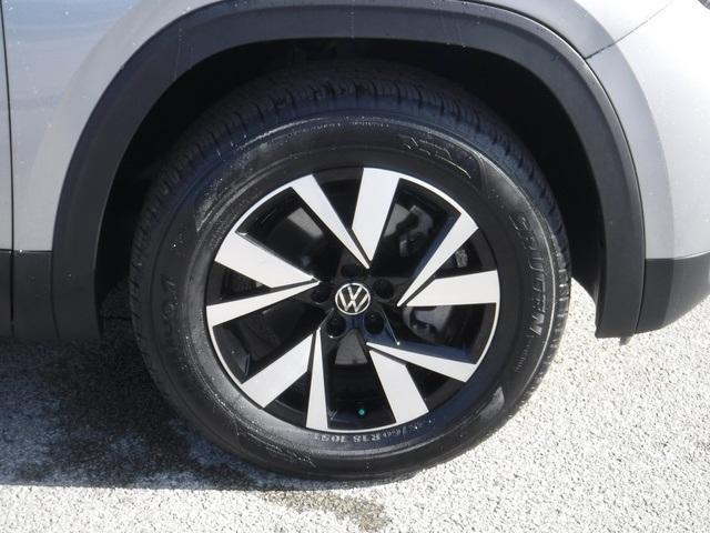 used 2022 Volkswagen Atlas Cross Sport car, priced at $23,033