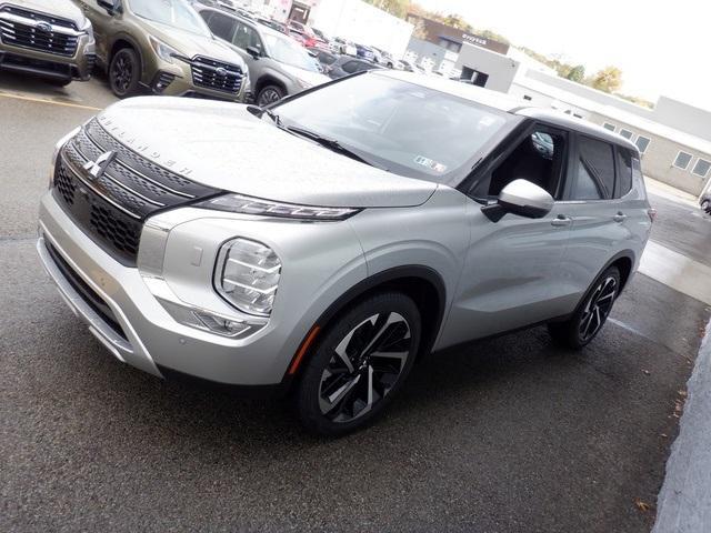 new 2024 Mitsubishi Outlander car, priced at $38,070