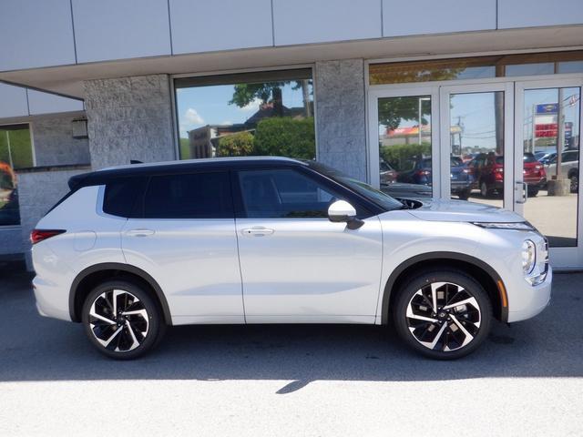 new 2024 Mitsubishi Outlander car