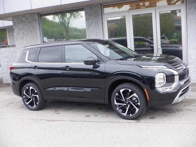 new 2024 Mitsubishi Outlander car, priced at $36,015