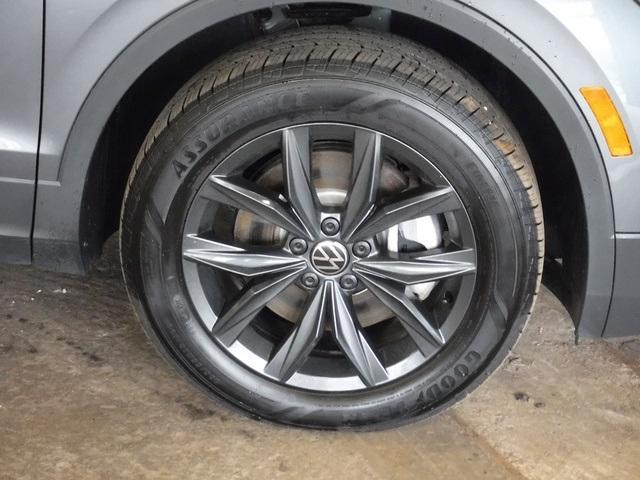 new 2024 Volkswagen Tiguan car, priced at $33,996
