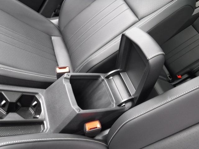 new 2024 Volkswagen Tiguan car, priced at $33,996