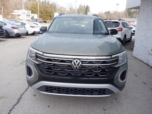 new 2025 Volkswagen Atlas car, priced at $47,308