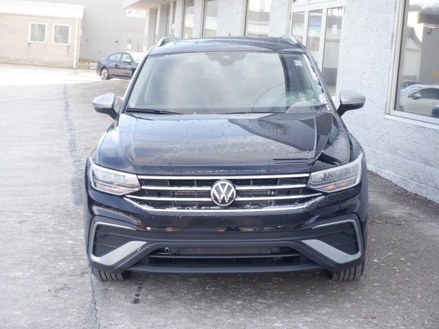 new 2024 Volkswagen Tiguan car, priced at $34,708