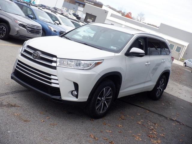 used 2018 Toyota Highlander car, priced at $24,225