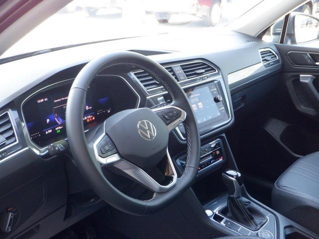 new 2024 Volkswagen Tiguan car, priced at $33,690