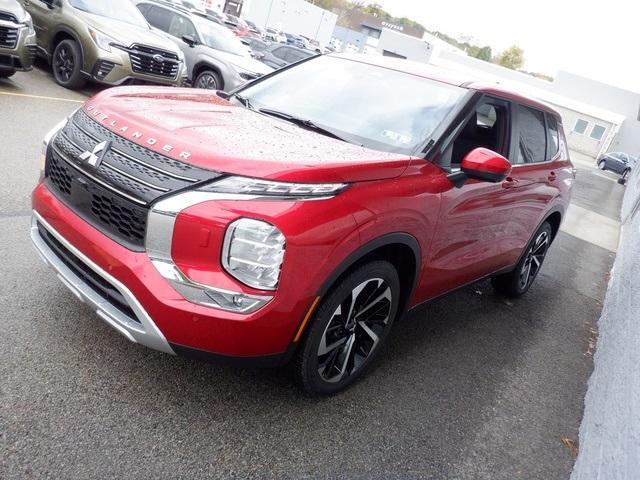 new 2024 Mitsubishi Outlander car, priced at $36,015