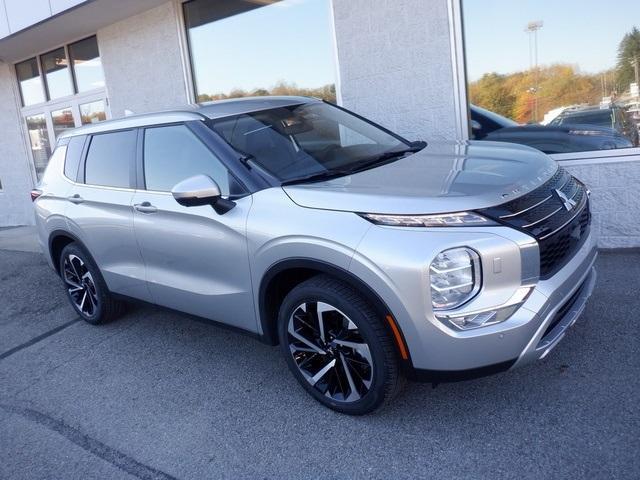 new 2024 Mitsubishi Outlander car, priced at $35,420