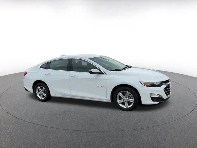 used 2024 Chevrolet Malibu car, priced at $20,141
