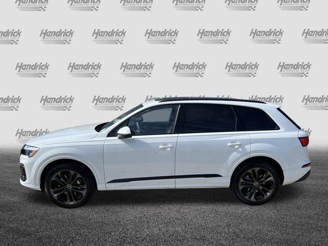 new 2025 Audi Q7 car, priced at $77,245