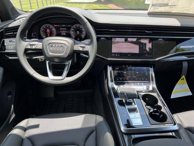 new 2025 Audi Q7 car, priced at $76,350