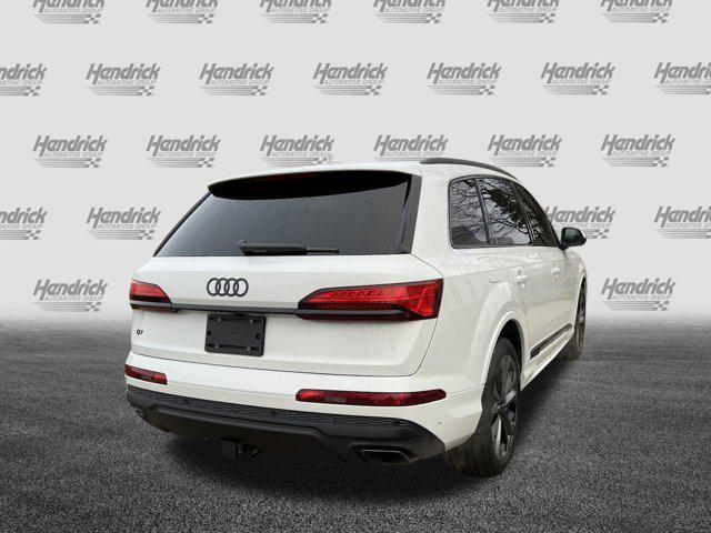 new 2025 Audi Q7 car, priced at $77,605