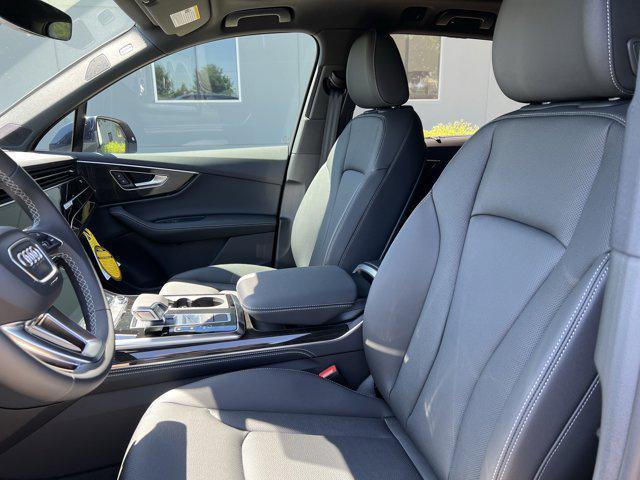 new 2025 Audi Q7 car, priced at $77,750